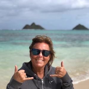 Meet your Posher, Caroline